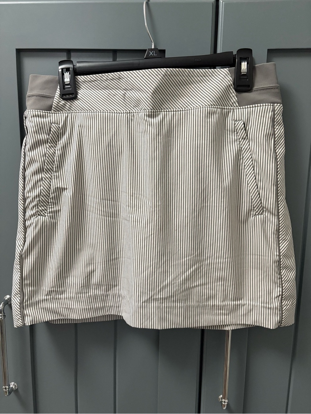 Athleta Brooklyn skort - size 10